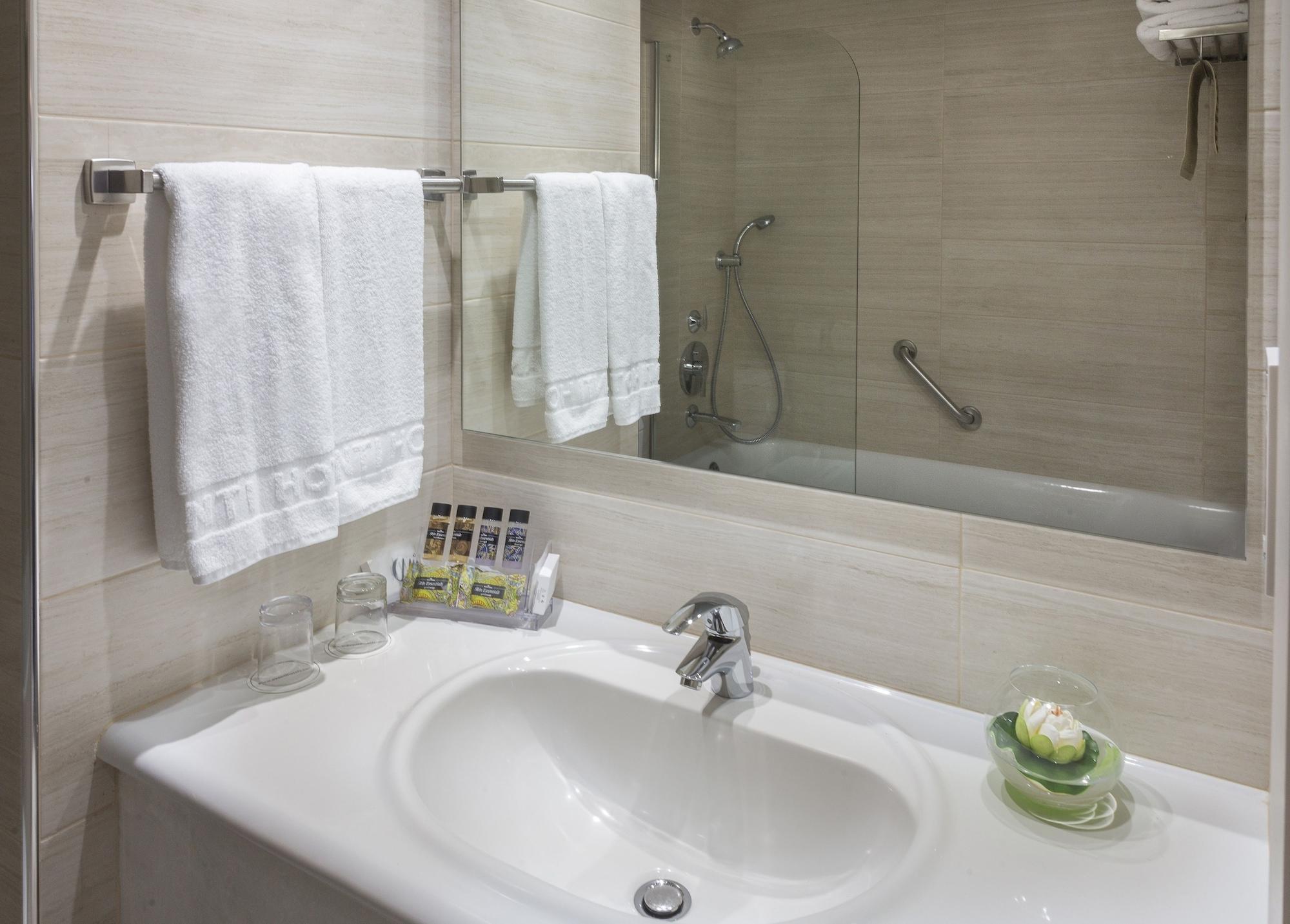 Avanti Hotel Pafos Zewnętrze zdjęcie